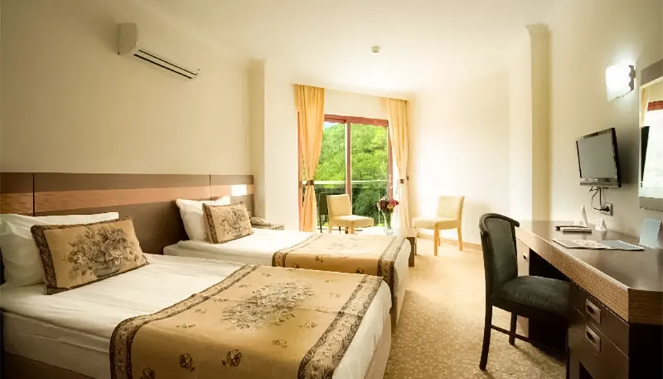 هتل پر لا مر ریزورت اند اسپا